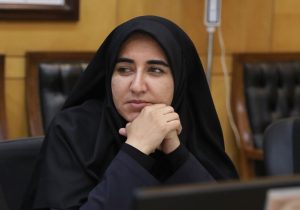 تریبون‌ افرادی که بدون داده سخن می‌گویند مدیریت شود